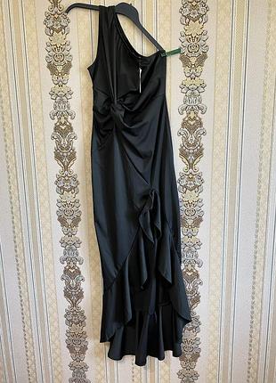 Стильна сукня з розрізом на нозі, чорне довге плаття на одне плече