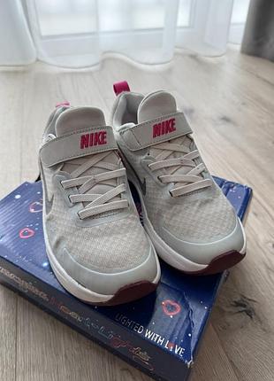Кросівки nike