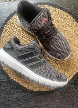 Кросівки adidas