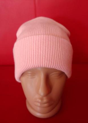 Шапка жіноча