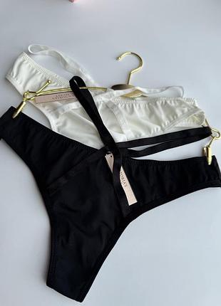 Спокусливі стрінги victorias secret