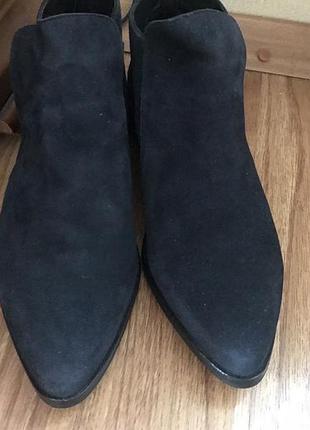 Жіночі замшеві черевички