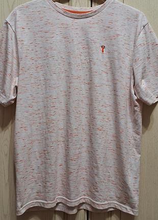 Футболка яскрава