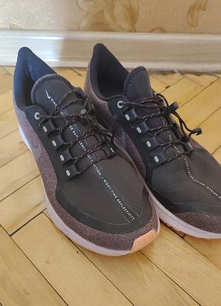 Бігові кросівки nike w air zoom pegasus 35 rn shld
