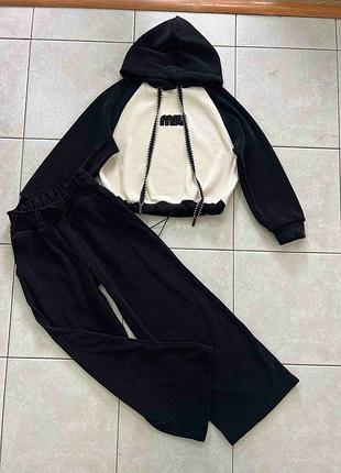 Костюм двойка на девочку