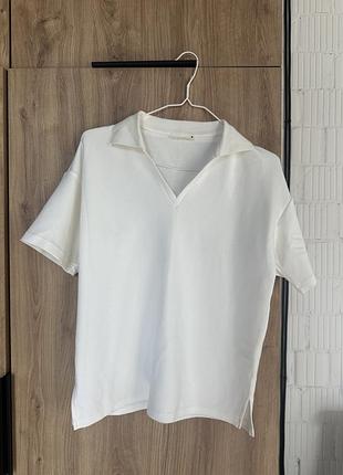 Футболка поло в стилі old money