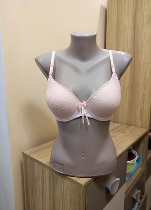 Бюстгальтер 85 c