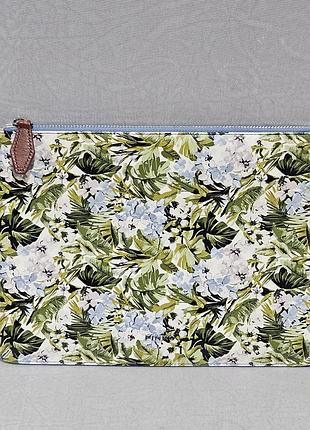 Красива косметичка  pinko