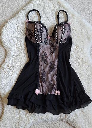 Пеньюар з чашечками