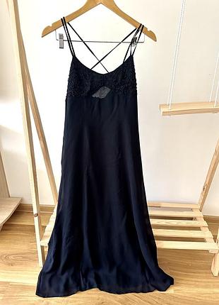 Чорна довга сукня з бісером розміру m,l