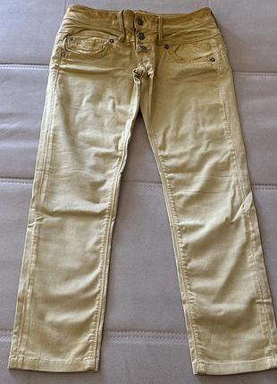 Жіночі джинси