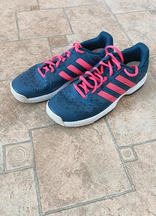 Кроссовки женские