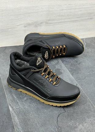 Чоловічі шкіряні зимові кросівки