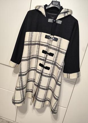 Демизонное пальто индивидуального почтового italia