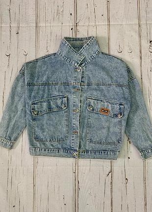 Жіноча джинсова куртка