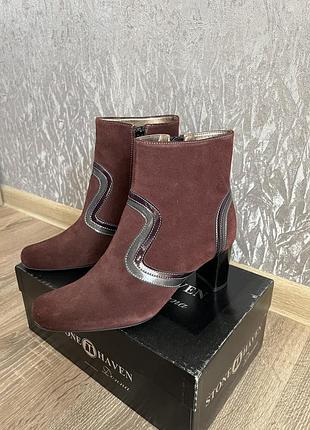 Жіночі черевики на каблуку,з натуральної замші, устілка 23,5см, розмір36 ,італійське взуття