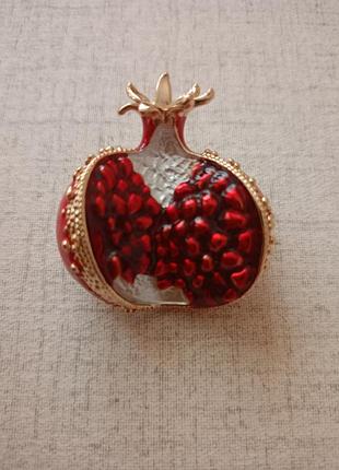Шикарна брошка, брошь люкс класу-  гранат , фрукт ( красивая брошь - гранат)