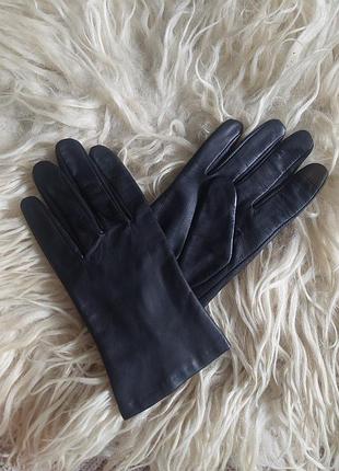 Натуральная кожа. перчатки с тачскрином на пальцах.