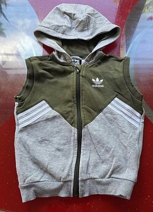 Adidas жилетка хлопчику 2-3 г 92-98 см сіра хакі з капюшоном