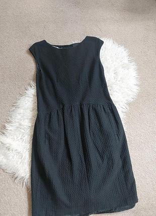 Жіноча сукня