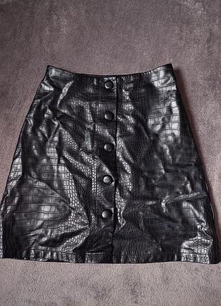 Шкіряна спідниця
