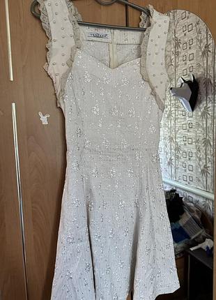 Вінтажна сукня