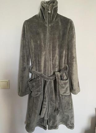 Теплий халат на замку. xs. з поясом.