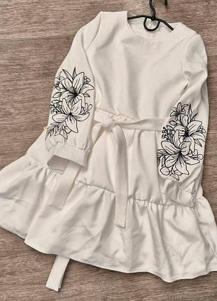 Плаття на дівчинку