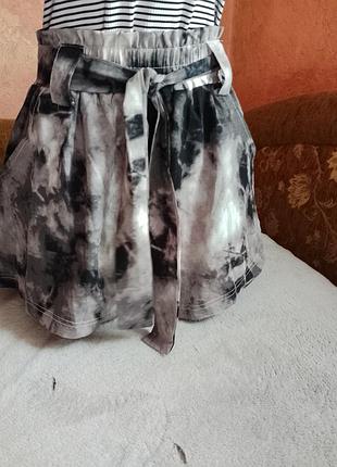 Шорты завешена талия