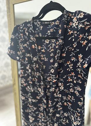 Сукня на запах