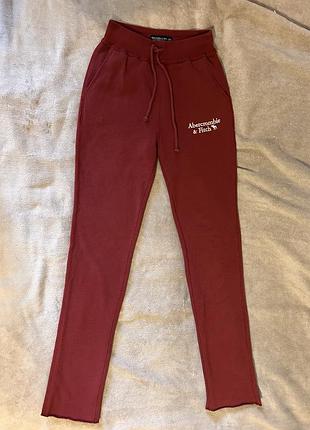 Жіночі демісезонні спортивні штани колір бордовий розмір xxs