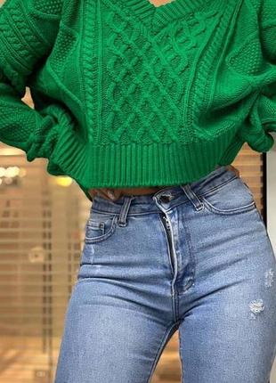 Светр жіночий