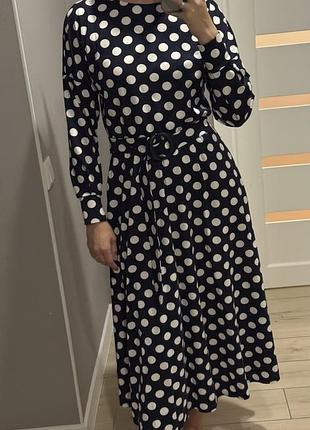 Темно-синя сукня