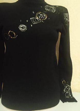 Нарядный свитер