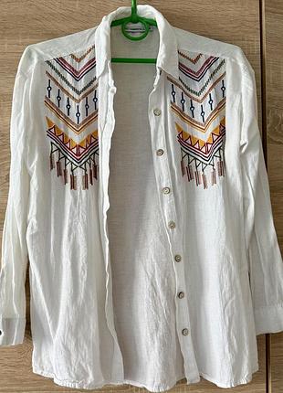 Рубашка з натуральної тканини з етно вишивкою