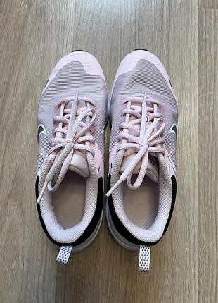 Кросівки найк оригінал рожеві для дівчинки розмір 36