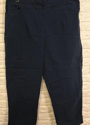 Фирменные стрейчевые брюки штаны капри