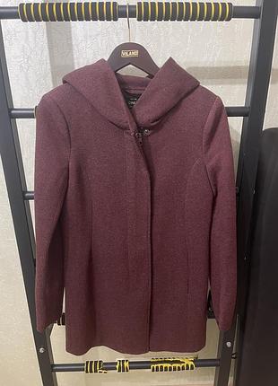 Пальто з капюшоном