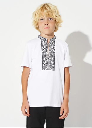 Футболка вишиванка
