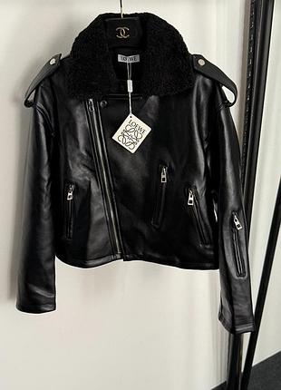 Куртка жіноча