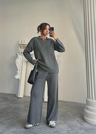 Турецкий трикотажный вязаный костюм брючный оверсайз свитер мирер с воротничком поло и штаны палаццо