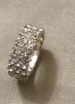 Вінтажна каблучка з кристалами