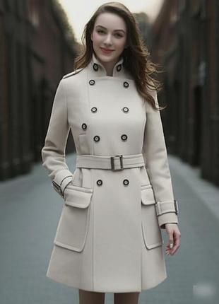 Элегантное женское пальто