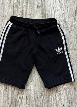Шорты adidas 9-10 лет