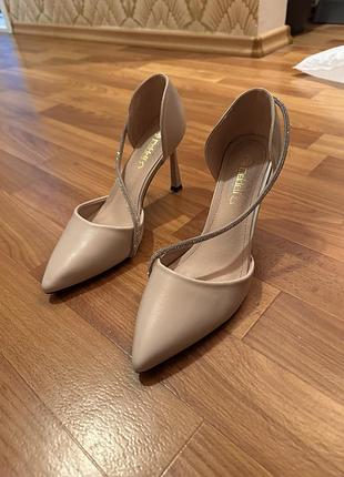 Женские туфли,босоножки