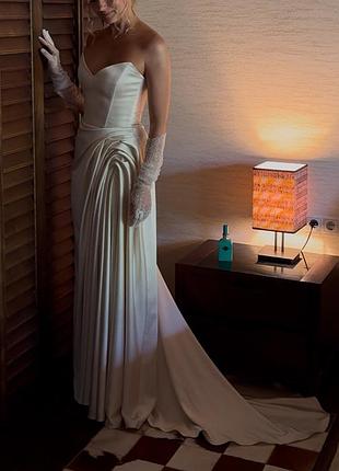 Весільна сукня monetre