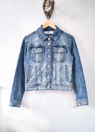 Джинсова куртка zara джинсовка джинсова курточка з потертостями рваностями