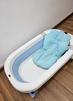 Набір для купання немовляти: ванночка з термометром, два вкладиші, козирок