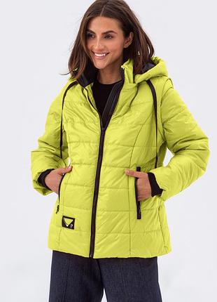 Короткая демисезонная куртка