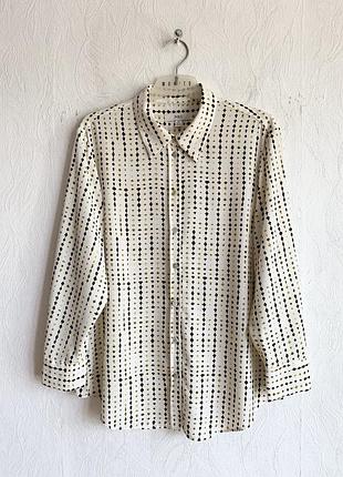 Класна базова сорочка